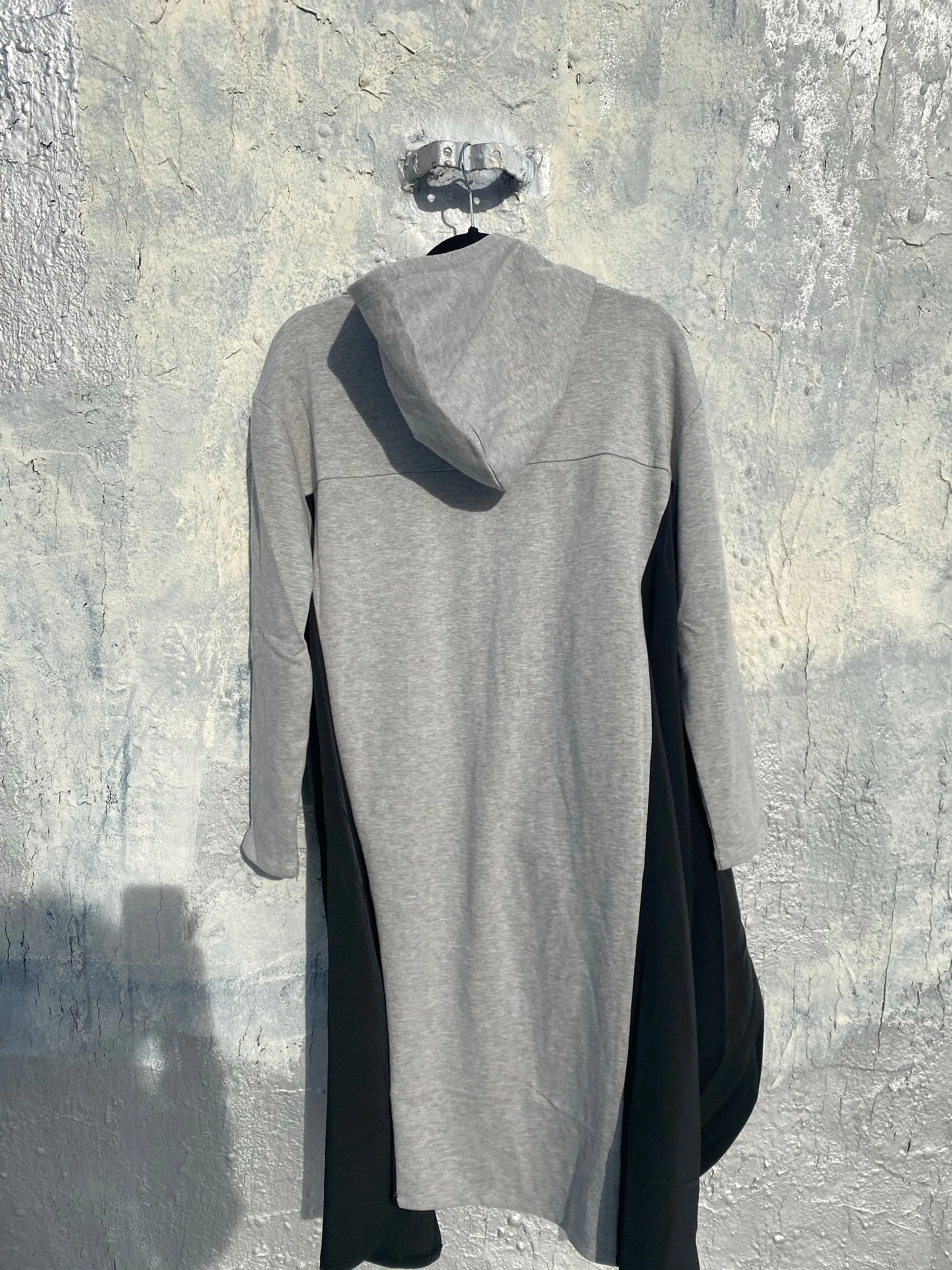Moss Asymmetrical zippered hoody sweatshirt. Onesize